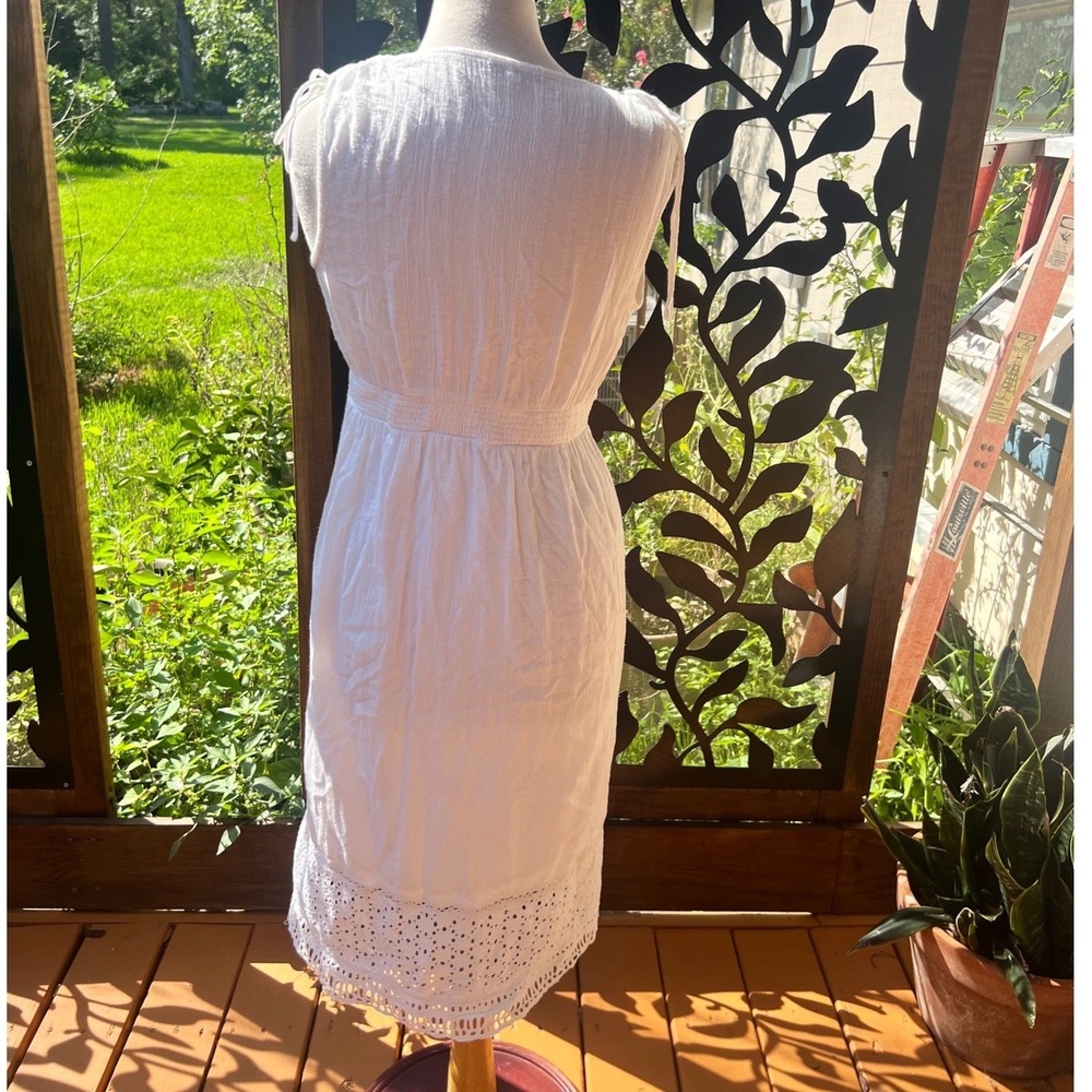 Heartloom White Eyelet Hem Midi Dress Gauze Button Front V-Neck Sleeveless Small - Picture 3 of 8